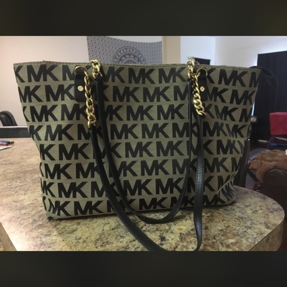 MK initial tote bag